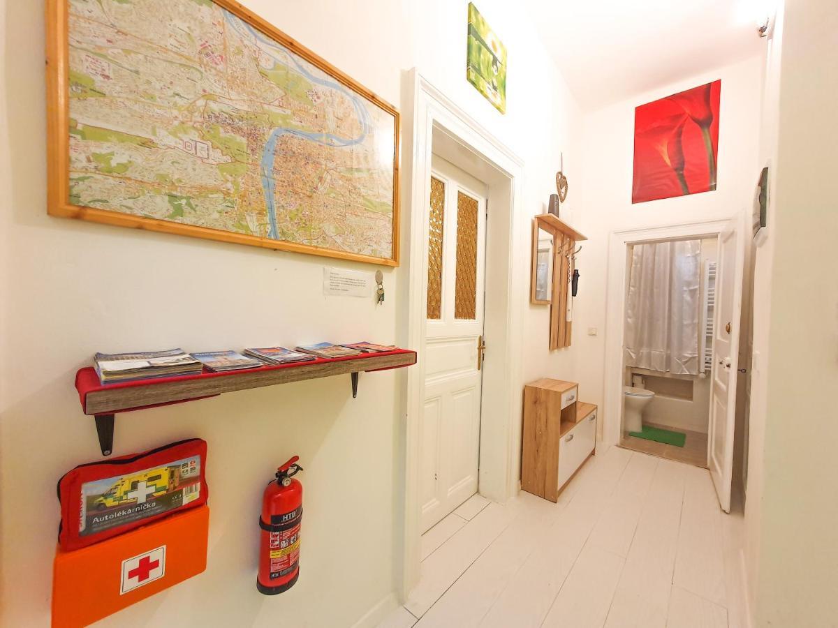Apartment In The Center Of Prag Exterior foto